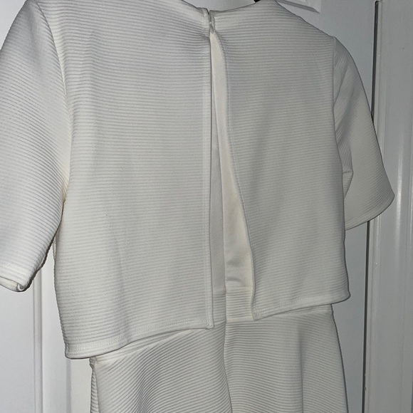 Cream dress - Picture 3 of 3